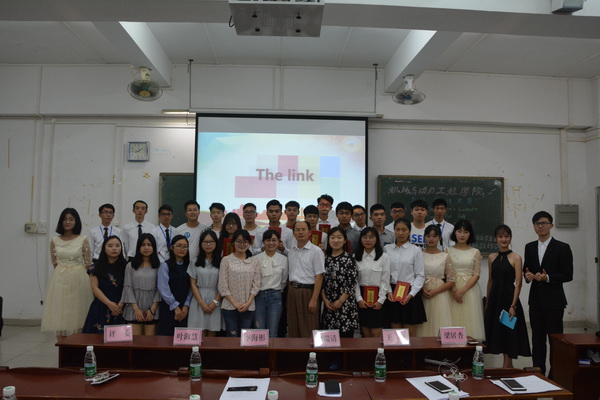 1524019892340123.jpg 英文演讲比赛11.jpg