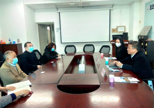 附图2：与北京联合大学俄交大联合交通学院座谈