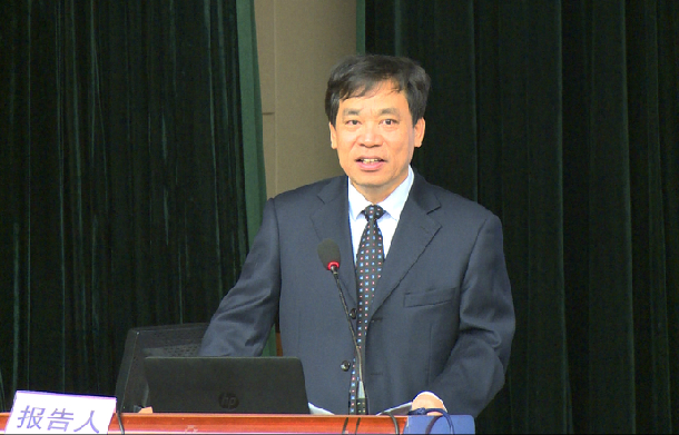 1482736251140954.jpg 叶校长2.jpg